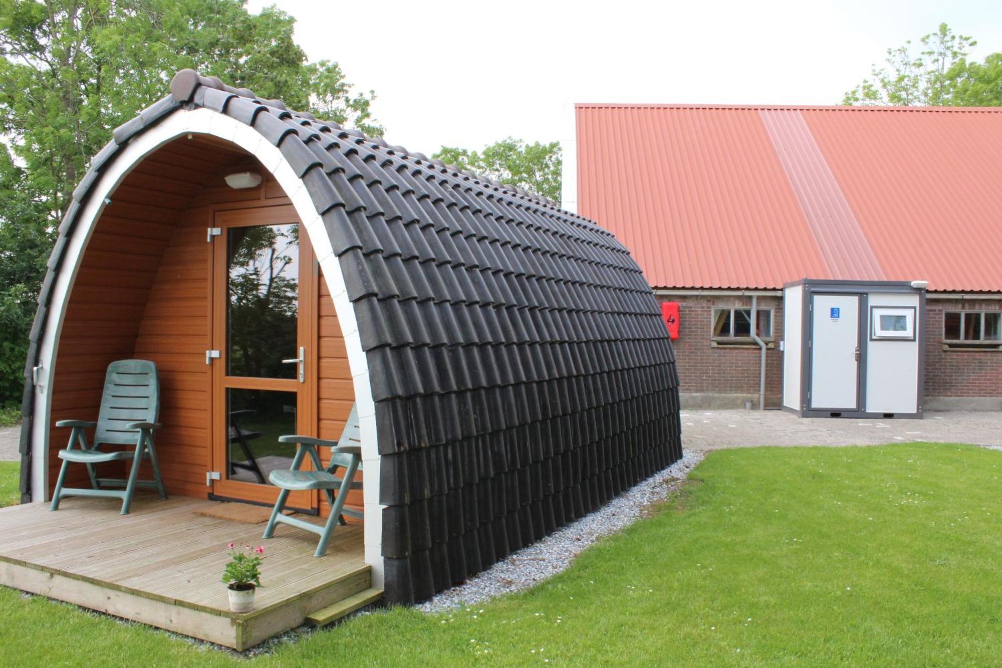 Camping Pod: Lyts Dekema 2 Baard Eksteriør billede